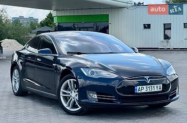 Лифтбек Tesla Model S 2014 в Днепре фото Лифтбек Tesla Model S 2014 в Днепре