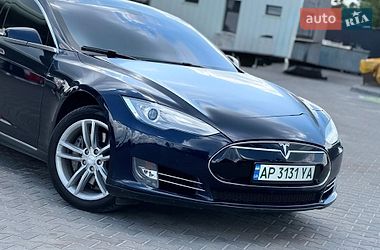 Лифтбек Tesla Model S 2014 в Днепре фото 2 Лифтбек Tesla Model S 2014 в Днепре