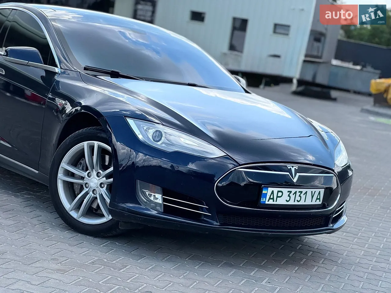 2014 Tesla Model S - мініатюра 2