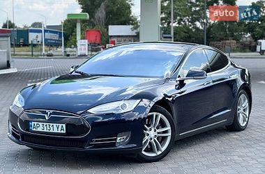 Лифтбек Tesla Model S 2014 в Днепре фото 3 Лифтбек Tesla Model S 2014 в Днепре