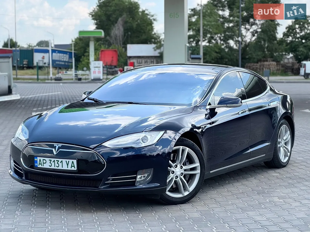 2014 Tesla Model S - мініатюра 3