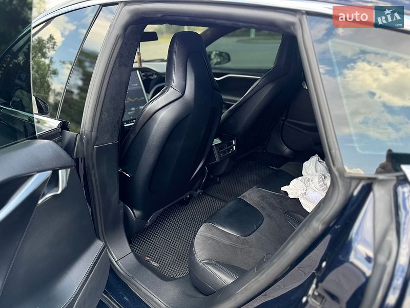 Лифтбек Tesla Model S 2014 в Днепре фото 11 Лифтбек Tesla Model S 2014 в Днепре