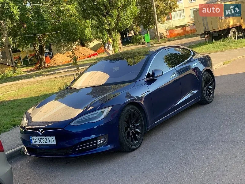 Tesla Model S