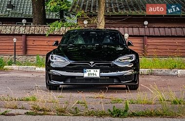 Tesla Model S  2021