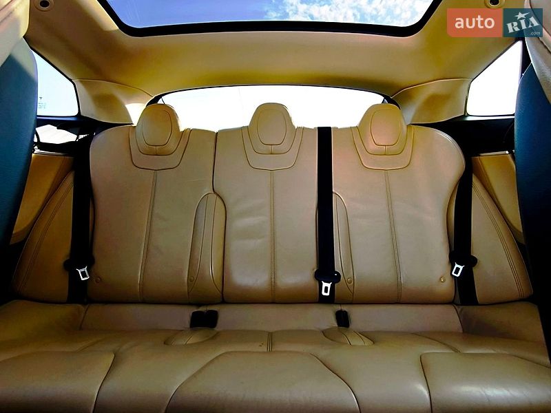 Ліфтбек Tesla Model S 2014 в Львові фото 30 Ліфтбек Tesla Model S 2014 в Львові
