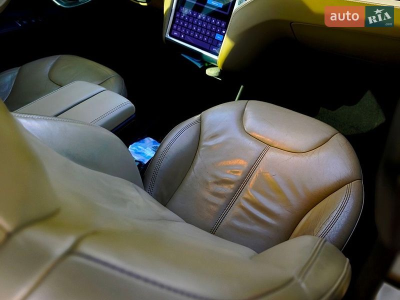 Ліфтбек Tesla Model S 2014 в Львові фото 25 Ліфтбек Tesla Model S 2014 в Львові
