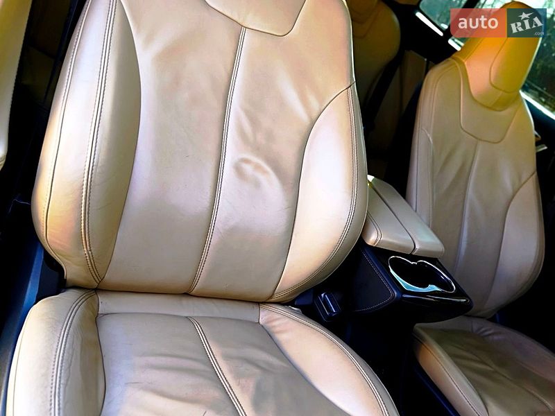 Ліфтбек Tesla Model S 2014 в Львові фото 24 Ліфтбек Tesla Model S 2014 в Львові