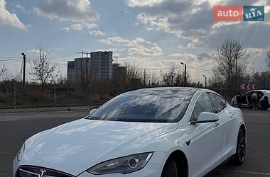 Tesla Model S  2013