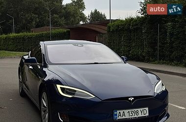 Tesla Model S  2016