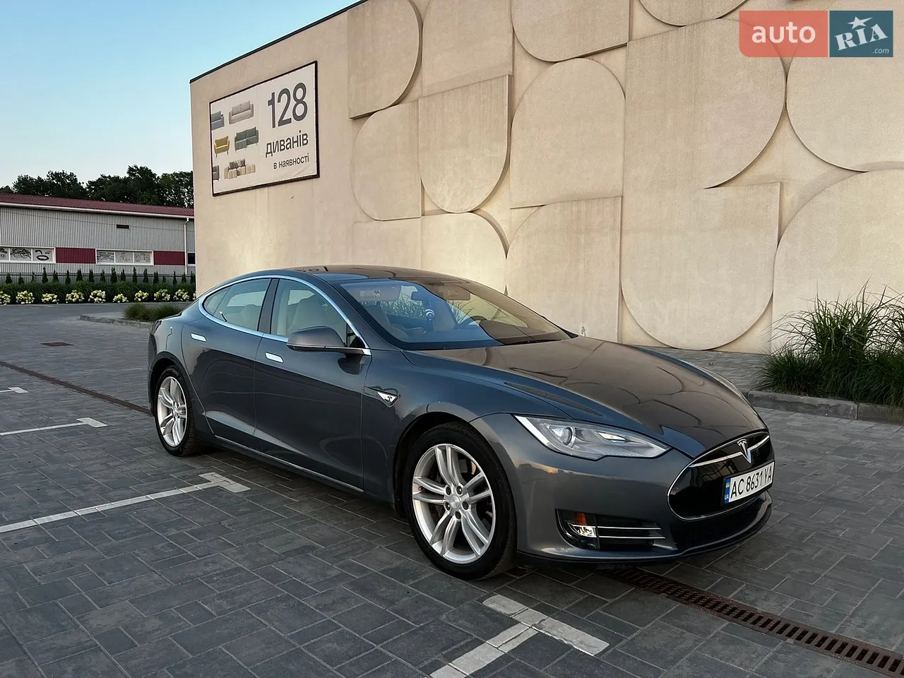 2013 Tesla Model S - мініатюра 2