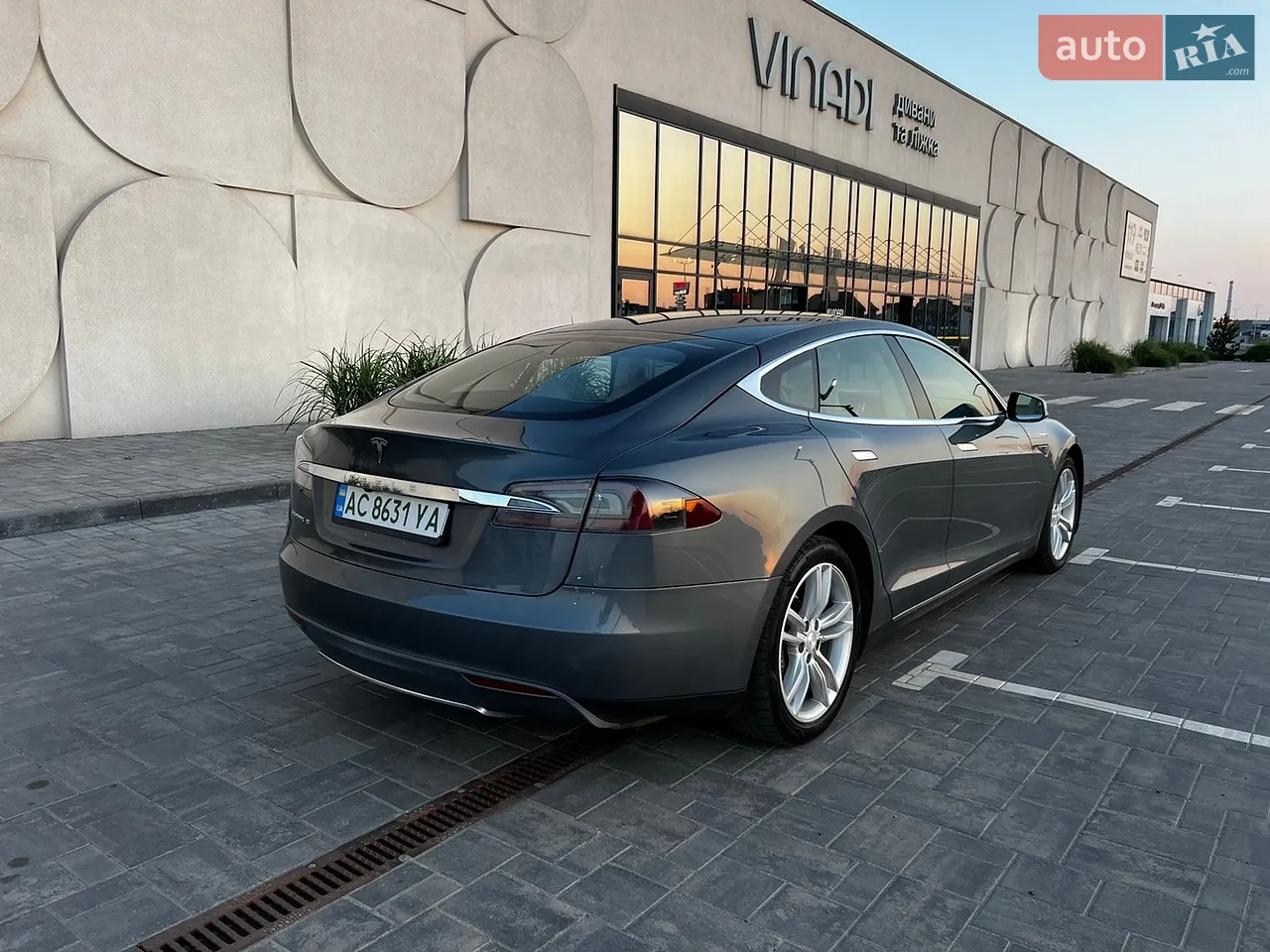 2013 Tesla Model S - мініатюра 4
