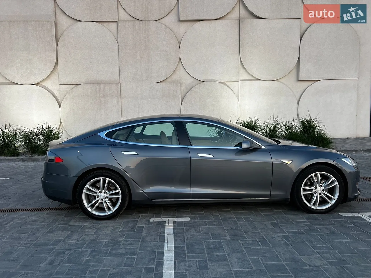 2013 Tesla Model S - мініатюра 3