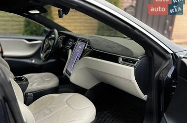 Лифтбек Tesla Model S 2014 в Виннице