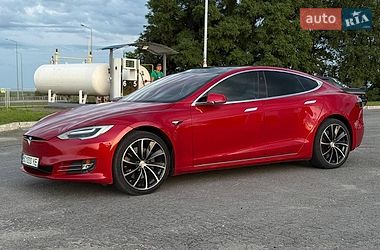 Tesla Model S  2018
