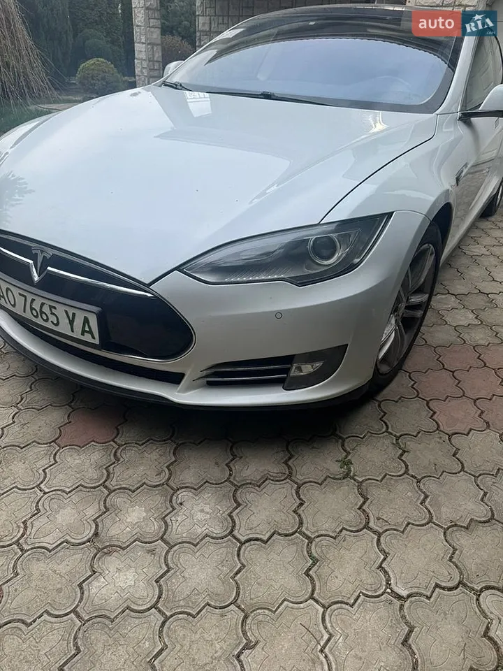2014 Tesla Model S - мініатюра 5