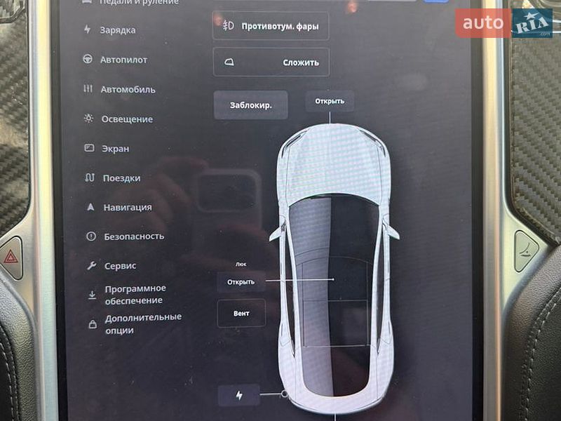 Ліфтбек Tesla Model S 2015 в Івано-Франківську