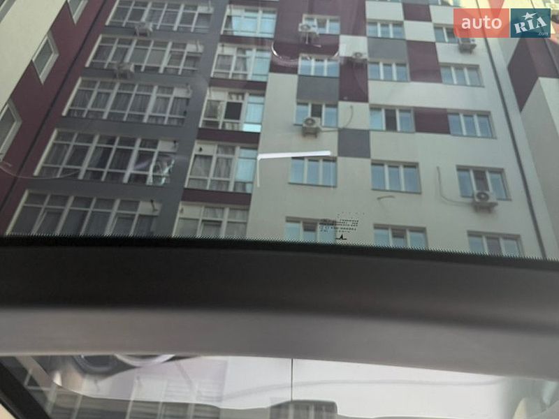 Ліфтбек Tesla Model S 2015 в Івано-Франківську