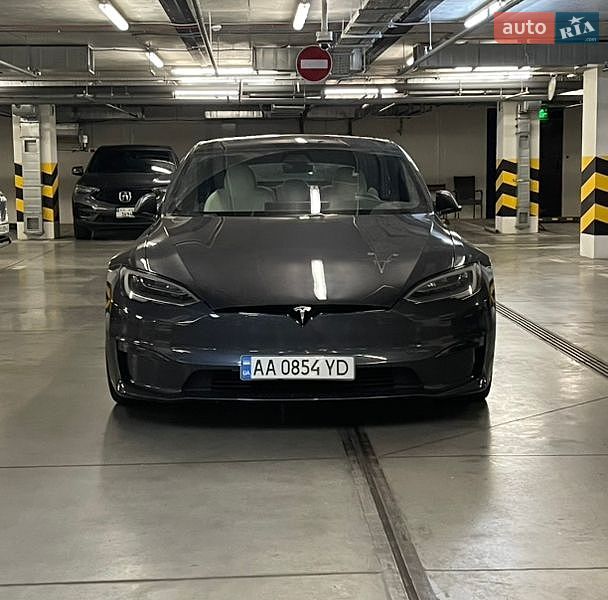 Ліфтбек Tesla Model S 2021 в Києві