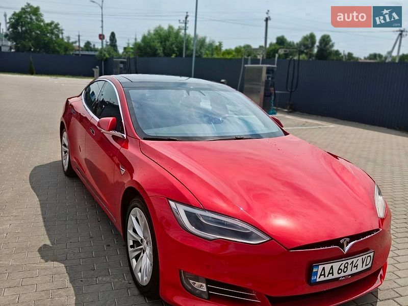 Tesla Model S 2017