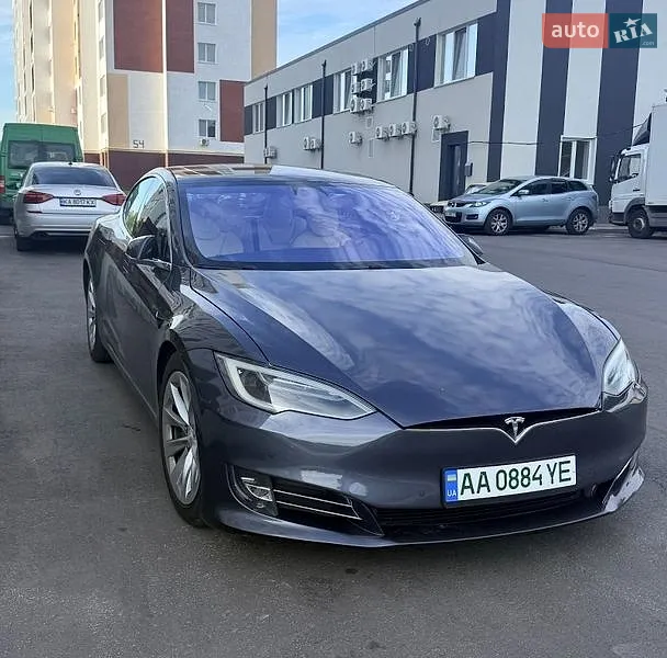 Tesla Model S