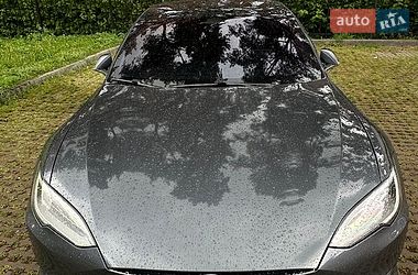 Лифтбек Tesla Model S 2018 в Киеве фото 5 Лифтбек Tesla Model S 2018 в Киеве