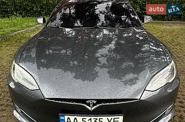 Лифтбек Tesla Model S 2018 в Киеве фото 8 Лифтбек Tesla Model S 2018 в Киеве
