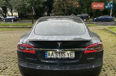 Лифтбек Tesla Model S 2018 в Киеве фото 27 Лифтбек Tesla Model S 2018 в Киеве