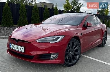 Tesla Model S  2018