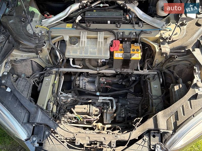 Лифтбек Tesla Model S 2020 в Броварах фото 17 Лифтбек Tesla Model S 2020 в Броварах