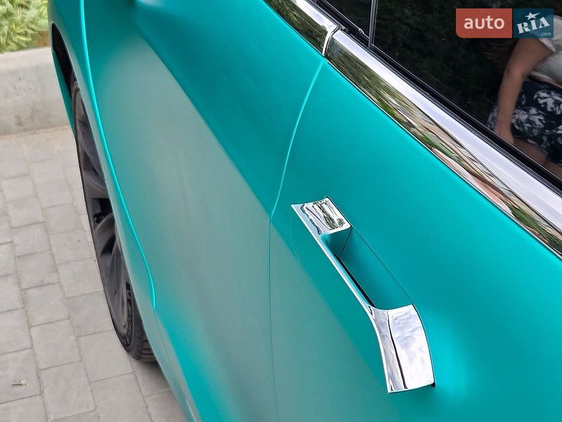 Лифтбек Tesla Model S 2018 в Киеве