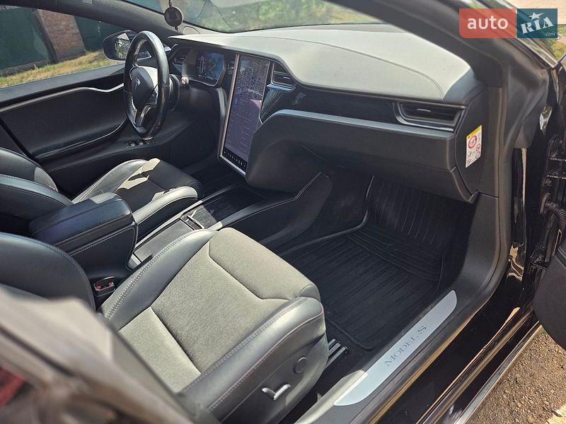 Лифтбек Tesla Model S 2018 в Малой Виске