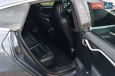 Лифтбек Tesla Model S 2018 в Днепре
