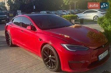 Tesla Model S  2021
