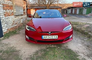 Tesla Model S 2016