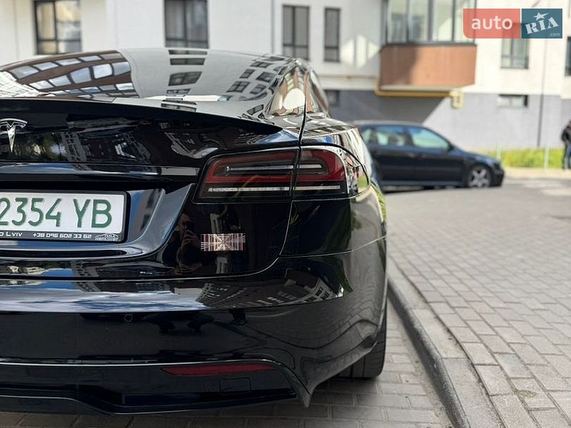 Ліфтбек Tesla Model S 2022 в Львові