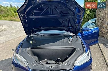 Ліфтбек Tesla Model S 2017 в Самборі