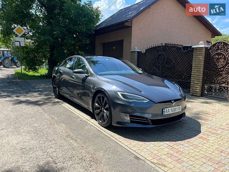 Tesla Model S 2017