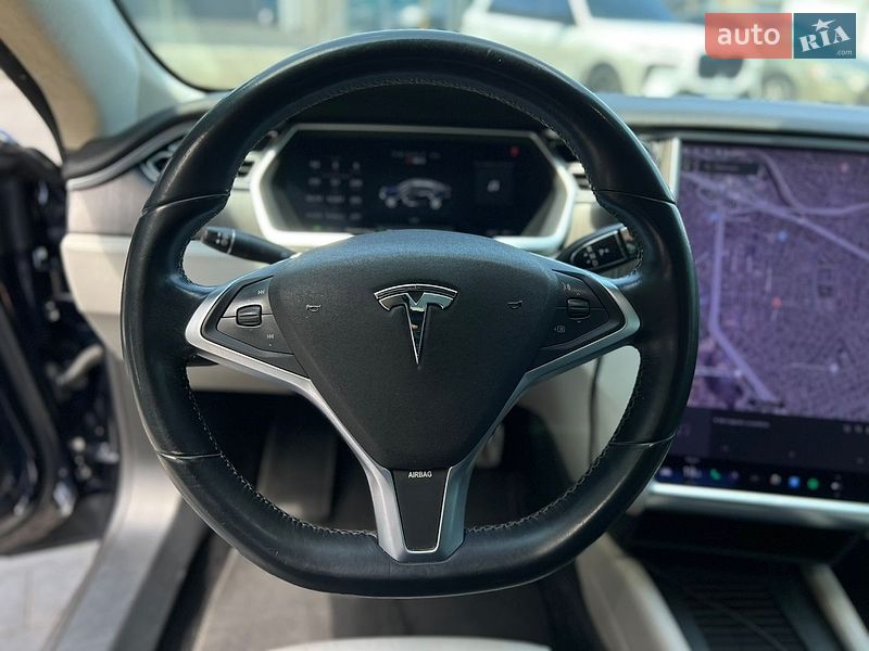 Ліфтбек Tesla Model S 2013 в Одесі