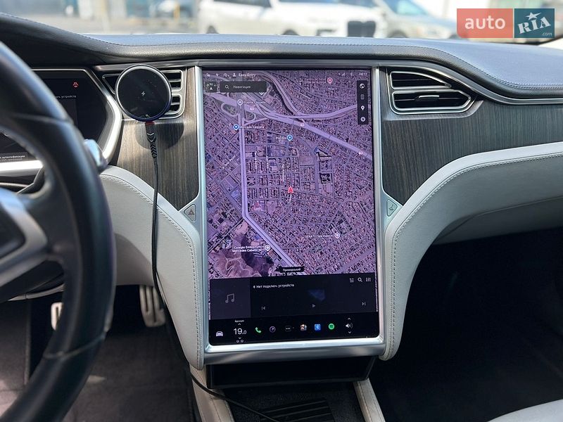 Ліфтбек Tesla Model S 2013 в Одесі