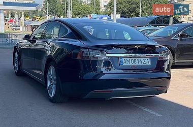 Лифтбек Tesla Model S 2015 в Киеве фото 10 Лифтбек Tesla Model S 2015 в Киеве