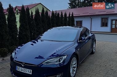Tesla Model S 2016