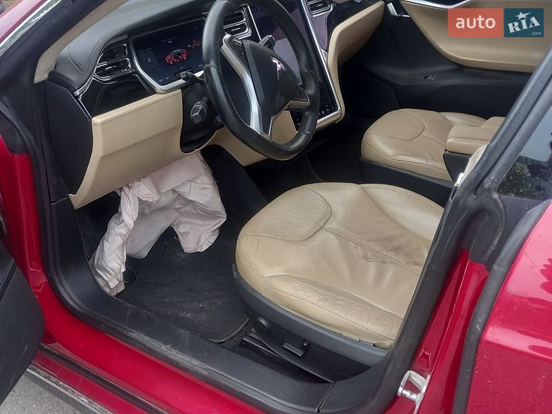 Лифтбек Tesla Model S 2013 в Перемышлянах