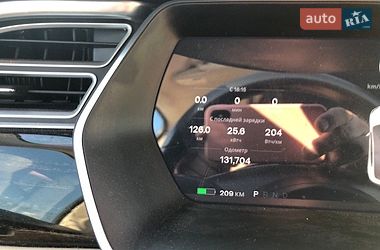 Ліфтбек Tesla Model S 2016 в Києві