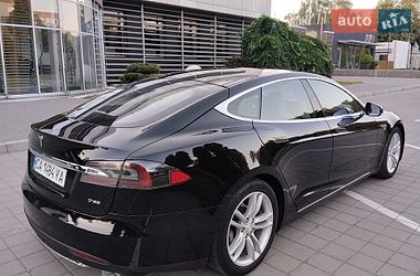 Лифтбек Tesla Model S 2013 в Черкассах