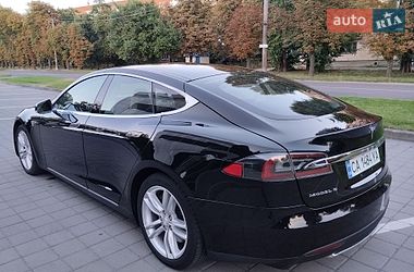 Лифтбек Tesla Model S 2013 в Черкассах