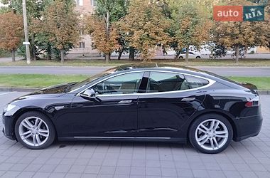 Лифтбек Tesla Model S 2013 в Черкассах