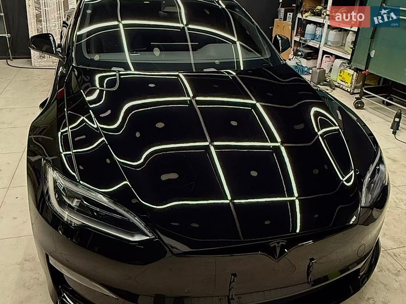 Лифтбек Tesla Model S 2022 в Киеве