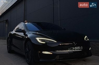 Tesla Model S  2022