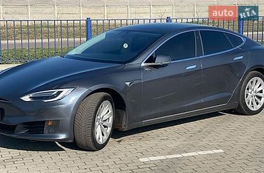 Tesla Model S  2017