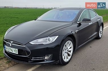 Tesla Model S  2014